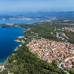Carla2 Direkt Am By Interhome * Omišalj